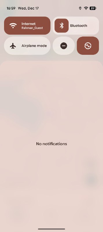 Android 16 QPR3 新增位置追踪透明功能，用户可查看具体应用Google 在 Android 16 QPR3 Beta 1 中重新引入了可展开的位置指示器功能，用户点击状态栏蓝色图标即可查看正在访问位置信息的具体应用