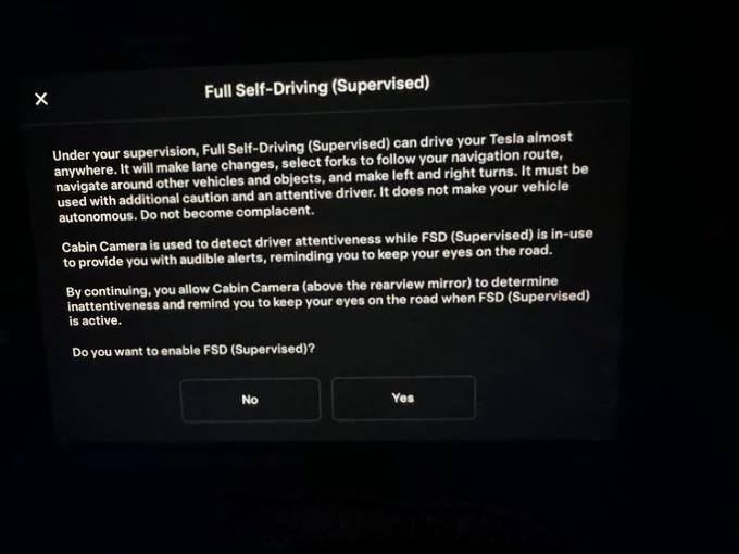 特斯拉FSD正式取消测试版标签特斯拉长达三年的 FSD Beta 测试计划已经结束，这一变化体现在其 2024.3.10 版本更新说明中，其中将原先的“FSD Beta”更名为“FSD (Supervised)”