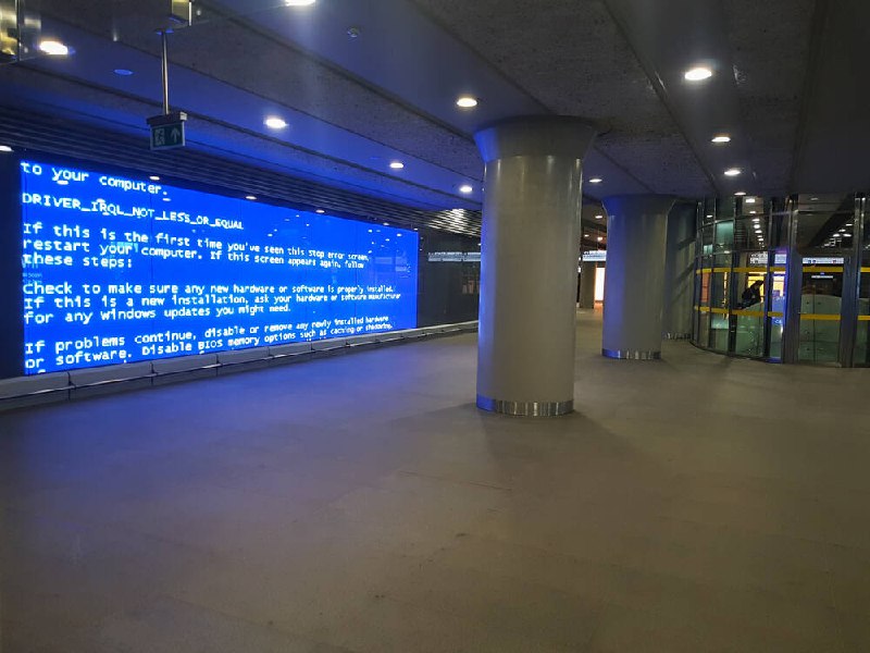  微软推出 Windows“数字标牌模式”，公共场合蓝屏将自动黑屏微软近日在 Ignite 大会上推出了一项专为公共显示设备设计的 Windows“数字标牌模式”，以解决公共场合“蓝屏死机”带来的尴尬