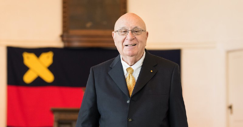 “互联网祖父”David Farber在东京逝世 曾培养IP与DNS协议奠基人被誉为互联网祖父的计算机网络专家David Farber于2026年2月7日在东京逝世，享年91岁