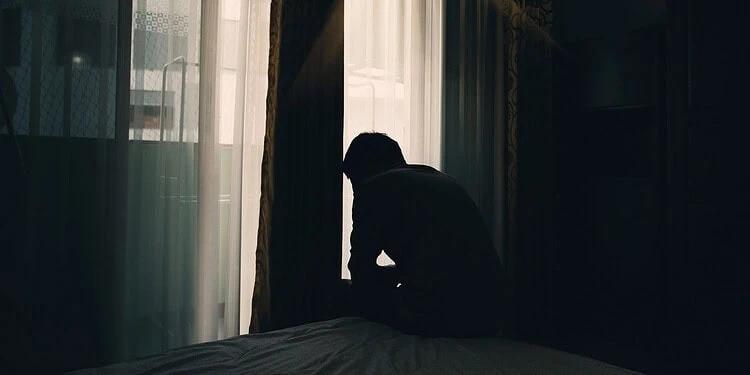 研究发现早泄男性更易冲动且心理压力更大 早泄指的是阴茎在阴道中1分钟内就射精的性功能障碍
