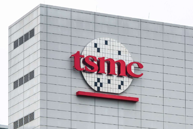 台积电将于 2025 年底在台湾开建 1.4nm 工厂，不采用 ASML 高数值孔径 EUV 设备台积电计划在今年底于台中开始建设 1.4nm 制程工厂，预计 2028 年下半年实现量产