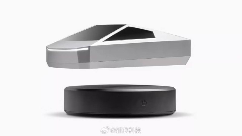 特斯拉限量磁悬浮Cybertruck模型售价250美元迅速售罄特斯拉推出1:24比例磁悬浮Cybertruck模型，配备LED灯条和充电功能