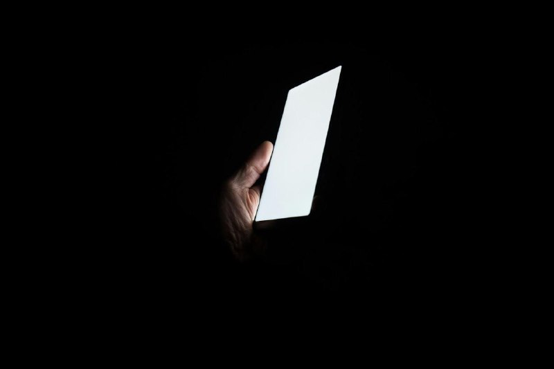 热门应用程序遭滥用，用户隐私面临威胁近日，有报道称，《Candy Crush》、Tinder 和 MyFitnessPal 等数千个热门应用程序被滥用，通过广告生态系统大规模收集用户位置信息