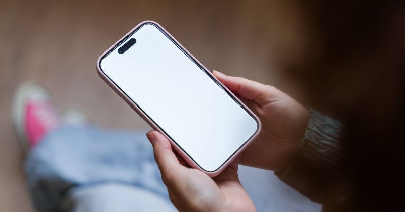 苹果与伦敦警方共享被盗 iPhone 数据苹果与伦敦大都会警察局达成数据共享协议，警方会向苹果提供被盗设备标识，用来追踪手机是否重新接入网络或流通
