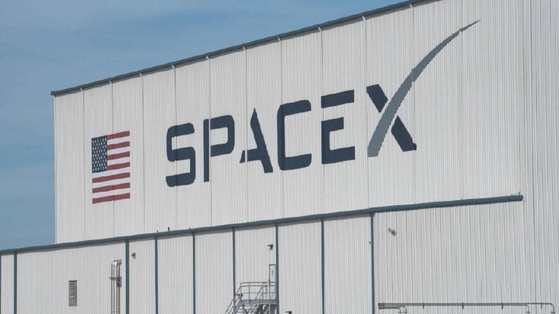 SpaceX 与 xAI 就合并进行深入谈判，最快本周宣布协议据彭博社 2 月 2 日报道，知情人士透露，SpaceX 正与埃隆·马斯克旗下的人工智能公司 xAI 就合并事宜进行深入谈判