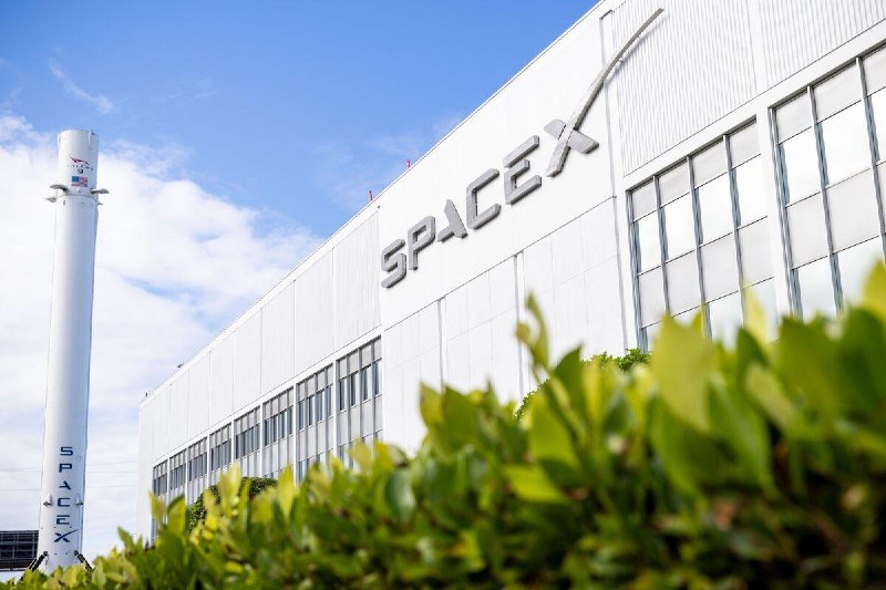 SpaceX 获 41.6 亿美元美军卫星导弹追踪合同SpaceX 获得美国太空军 41.6 亿美元合同，将建设一套天基追踪网络，用于从轨道识别和跟踪外国飞机、导弹等空中威胁