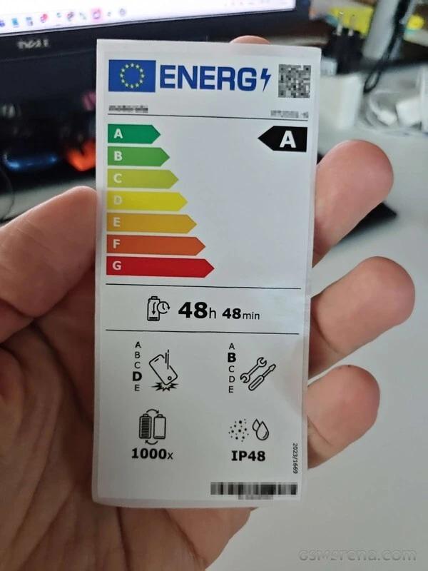 6 月 20 日生效：欧盟推行手机 / 平板新规，800 次循环电池健康至少 80%、系统支持超 5 年欧盟（EU）宣布自 2025 年 6 月 20 日开始，所有在欧盟销售的智能手机、平板电脑及部分功能手机必须贴上 EPREL 标签，该标签是对现有能源标签（ENERGY label）的升级，将清晰展示设备的电池寿命与能效等级