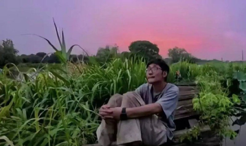 影视飓风 Tim 荒岛直播成本超 300 万，销售额超千万8 月 10 日起，影视飓风创始人 Tim 独自在无人荒岛进行了 100 小时生存挑战直播，吸引 4150 万用户观看，累计观看次数达 1.69 亿次