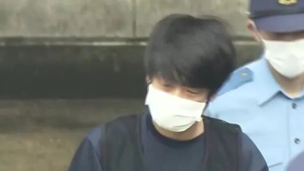 山上彻也不服枪杀安倍晋三案一审判决，拟于 2 月 4 日提起上诉2026 年 2 月 3 日，因枪杀日本前首相安倍晋三被判处无期徒刑的山上彻也（45 岁）决定不服一审判决，拟于 2 月 4 日上诉期限届满前向大阪高等法院提起上诉