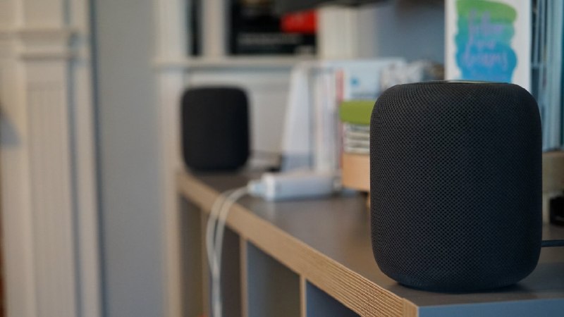  HomePod 或支持四扬声器环绕声，代码出现 Party ModeaudioOS 27 beta 8 的代码显示，第二代 HomePod 可能支持由四只音箱组成的环绕声系统，并加入前后左右声道校准；“Party Mode”则面向立体声配对音箱，以更均匀地铺开声音