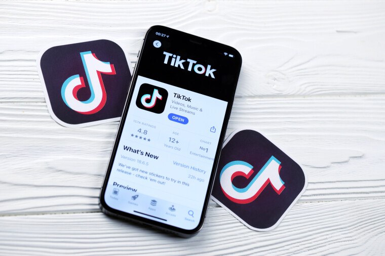  TikTok 计划裁减数百名英国审核员，将以 AI 系统替代据报道，TikTok 已通知其信任与安全部门，计划在英国裁减数百名内容审核员