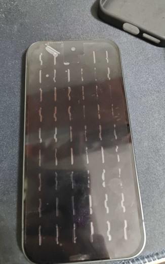 Google Pixel 9a 真机照片曝光，配置细节浮出水面新一代中端机型 Pixel 9a 真机照片在社交媒体流出