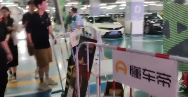 懂车帝否认举办“改装车大会”被执法网络有传言称，懂车帝举办改装车大会，并被执法