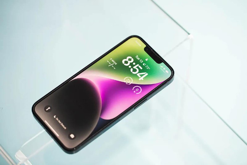 下一代iPhone SE显示屏可能升级为OLED苹果可能为第四代iPhone SE配备OLED显示屏