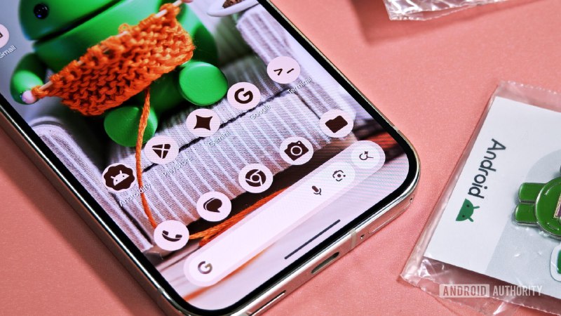  Google 强制要求 Android 应用支持主题图标功能，开发者无法拒绝Google 宣布将在 Android 16 QPR2 中强制为所有应用生成主题图标，即使开发者未提供单色版本图标，系统也会自动应用颜色过滤算法生成单色风格图标以匹配用户主题