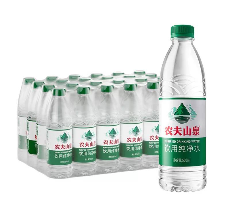 纯净水回归「1元时代」：农夫山泉主动引爆价格战有媒体消息称，二季度农夫山泉创始人钟睒睒在公司内部要求整个包装水部门立下「军令状」