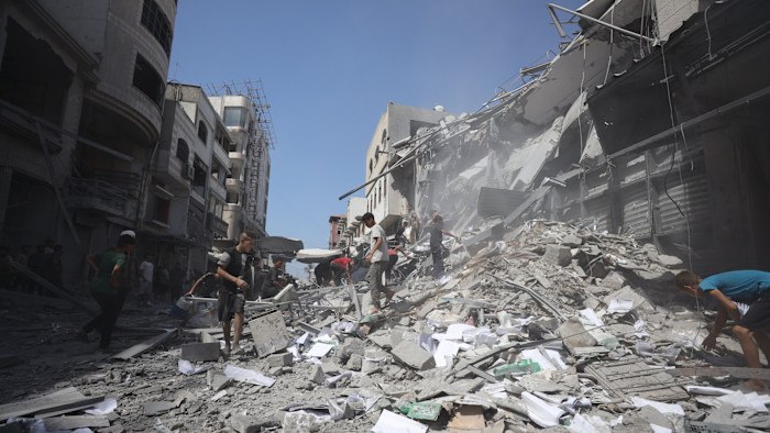 特朗普“和平委员会”拟为加沙引入美元稳定币以重振经济据《金融时报》报道，特朗普政府领导的“和平委员会”（Board of Peace）正计划为加沙地带引入一种锚定美元的稳定币