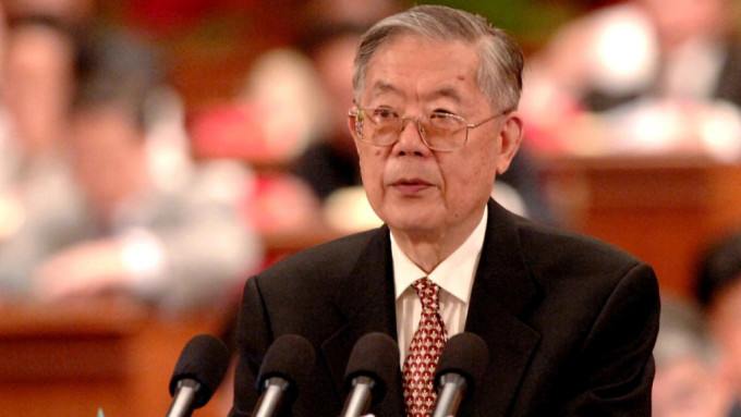 原中国科学院院长周光召逝世 享年95岁2024年8月17日晚，两弹一星（即核弹、导弹和人造卫星）功勋奖章获得者、中国科学院原院长周光召（1929-2024）逝世