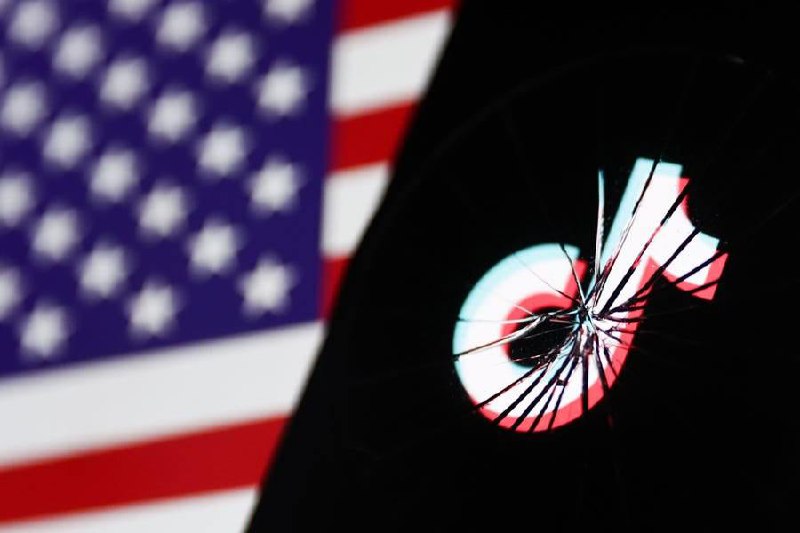 TikTok禁令可能导致美国用户数据重新回中国美国最高法院即将决定TikTok禁令是否生效，如果不受到干预该禁令将于1月19日生效