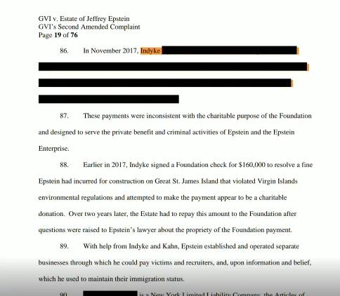 爱泼斯坦案解密文件脱敏失效，未遮蔽文本在社交媒体流传2025 年 12 月 22 日晚，关于杰弗里·爱泼斯坦（Jeffrey Epstein）案件的解密文件被曝存在脱敏漏洞，部分本应遮蔽的敏感信息已在社交媒体流传