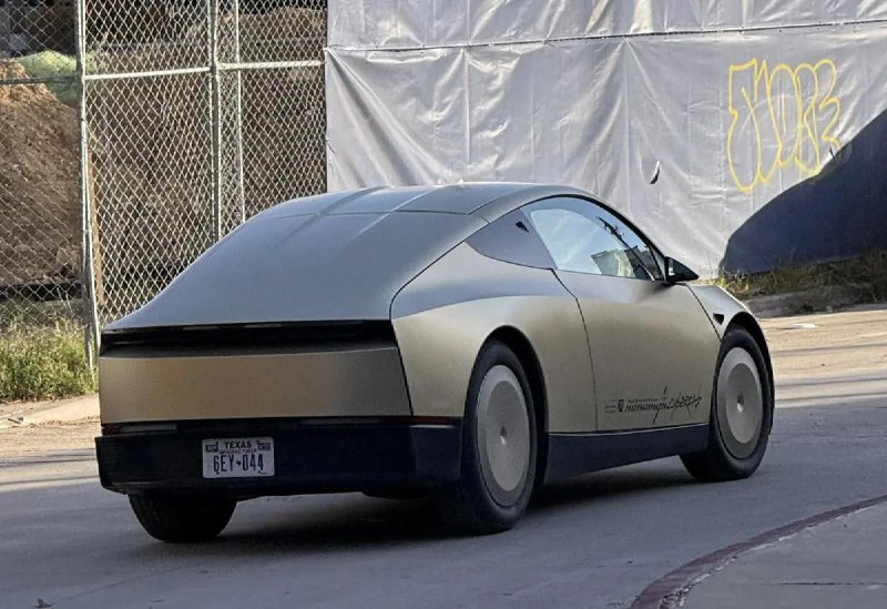  特斯拉 Cybercab 首次在德州公共道路测试，预计 2026 年 4 月投产特斯拉无人驾驶出租车 Cybercab 首次被拍摄到在德州奥斯汀公共道路上测试