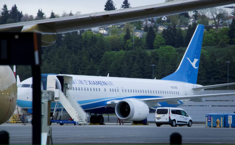 波音重启对华飞机交付，737 MAX 首架启程6 月 6 日，一架涂装厦门航空的波音 737 MAX 客机从西雅图起飞前往中国，标志波音在暂停两月后恢复对华交付