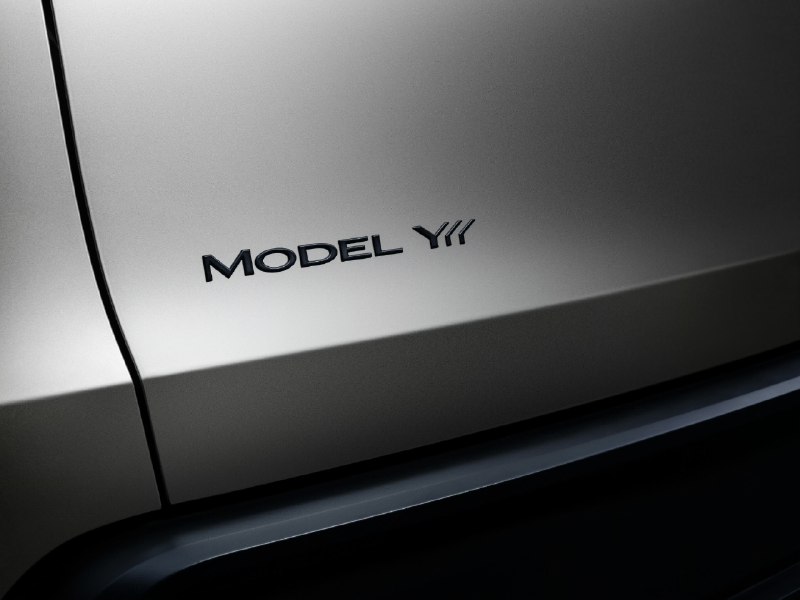特斯拉官宣 Model Y L 将于金秋发布7月16日晚间，特斯拉官方微博宣布，全新车型Model Y L将在"金秋"正式发布