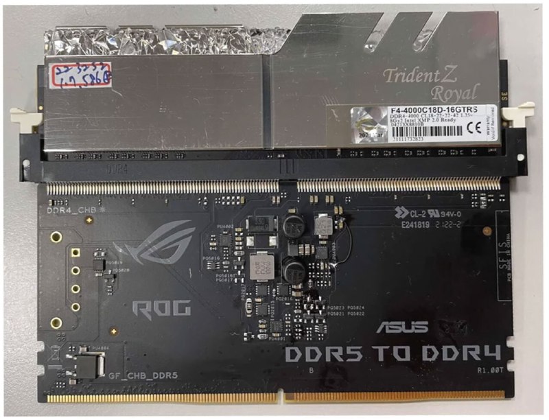华硕展示 DDR5 to DDR4 转接卡近日，一位 华硕 工程师在在分享开发思路的视频里上展示了一款 ROG DDR5 to DDR4 转接卡，并解释了其原理