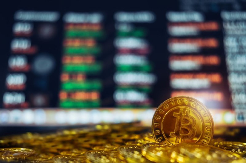 美国批准 11 家发行人的首个现货比特币 ETF 申请发行人包括贝莱德的 iShares 比特币信托、Grayscale 比特币信托、ARK 21Shares 比特币 ETF、Bitwise 比特币 ETP 信托、WisdomTree 比特币基金、Fidelity Wise Origin 比特币信托、VanEck 比特币信托、Invesco Galaxy 比特币 ETF、Valkyrie 比特币基金、Hashdex 比特币 ETF 和 Franklin比特币ETF