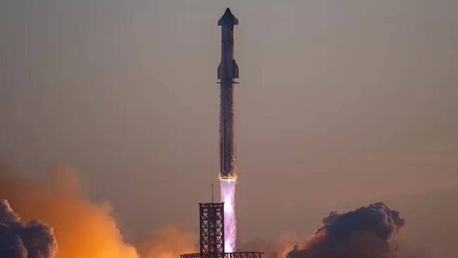 美国联邦航空局结束对 SpaceX 星舰第二次试飞事故调查，确定 17 项纠正措施第二次试飞任务于去年 11 月 18 日在得克萨斯州南部 Starbase 发射场进行，最终以爆炸告终