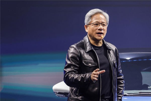 黄仁勋称后悔卖英伟达股票为父母买奔驰：这是世上最贵的车1 月 21 日，英伟达（NVIDIA）创始人黄仁勋在达沃斯世界经济论坛与贝莱德 CEO 拉里·芬克对话