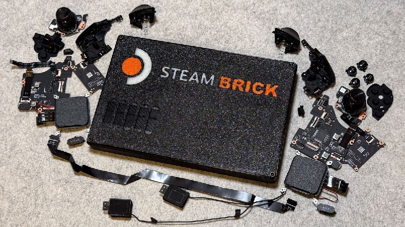极简Steam掌机：Steam Brick一位玩家将Steam Deck掌机改装成极简形态，名为“Steam Brick”，仅保留电源键和USB接口，移除了屏幕和控制器