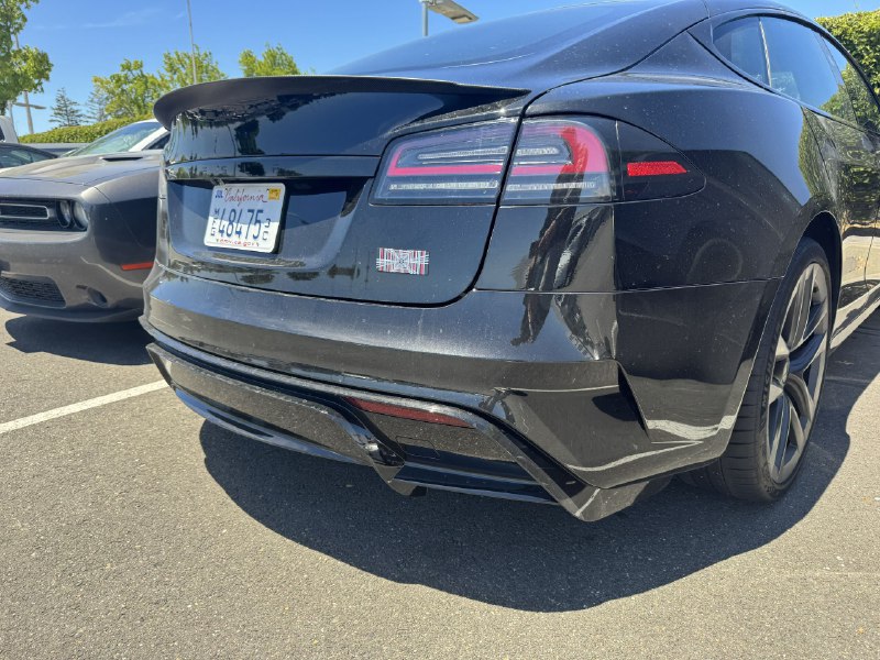  2026 款特斯拉 Model S Plaid 版无伪装实车谍照曝光The Kilowatts on X📮投稿  ☘️频道  🐶618红包