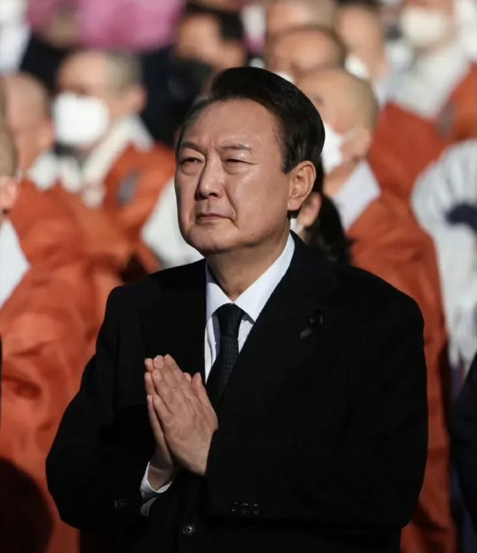 尹锡悦被捕韩国高级公职人员犯罪调查处宣布，当地时间今天（1月15日）上午10点33分，“内乱头目”尹锡悦被逮捕