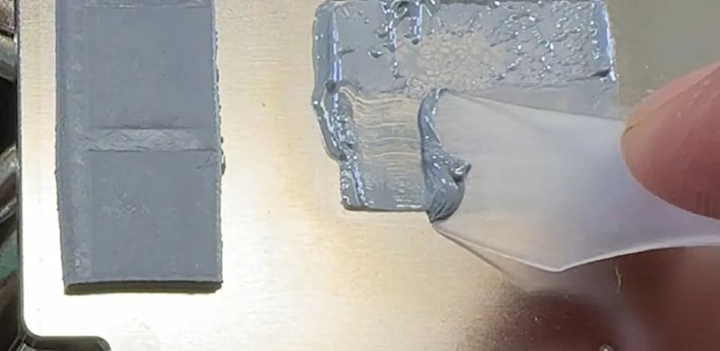 显卡散热越来越差？劣质硅脂可能是元凶最近的一个博主测试发现众多显卡温度升高的主要原因可能是使用了劣质硅脂