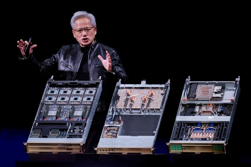  英伟达向中国客户推销新款 Vera CPU，最早八月供货路透社援引消息人士称，英伟达已通知中国客户，其用于 AI 数据中心的新款 Vera 中央处理器最早可在今年八月供货，并已开始接受订单