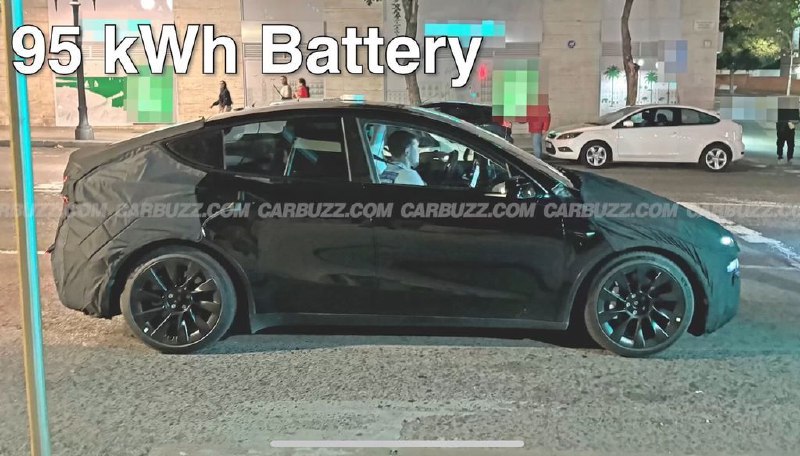 特斯拉 Model Y Juniper 改款路测图曝光：或配贯穿式尾灯，悬架更舒适据爆料，在美国加州圣克拉拉街头发现了特斯拉 Model Y Juniper 改款原型车