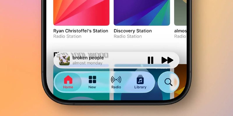 iOS 26 beta 4 恢复 Liquid Glass 设计透明效果苹果今日发布 iOS 26 beta 4，重新加强了 Liquid Glass 设计的"液体"透明效果
