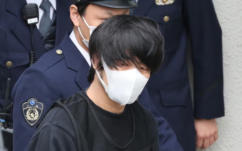 安倍晋三遇刺案宣判 山上彻也被判无期当地时间 1 月 21 日，日本奈良地方法院就前首相安倍晋三遇刺案作出判决，被告山上彻也被判无期徒刑