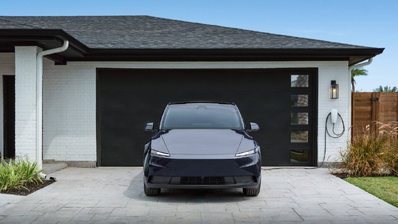  特斯拉推出更便宜的 Model Y 标准版，售价约 4 万美元特斯拉发布了价格更低的 Model Y 标准版，售价约 39,990 美元，首次在美国市场推出