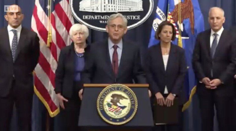 币安（Binance）创始人赵长鹏同意辞职，并承认违反美国反洗钱要求 据《福布斯》援引知情人士的话报道，币安首席执行官赵长鹏正在就辞职进行谈判，以达成一项可能保留公司继续运营能力的协议