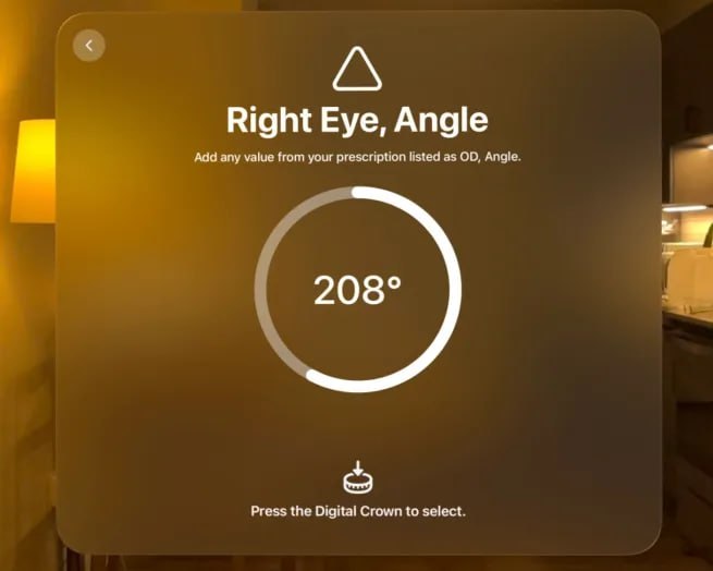 Apple Vision Pro 新增数字棱镜矫正功能苹果在 visionOS 2.6 中为 Vision Pro 新增了数字棱镜矫正功能，解决了此前不支持含棱镜值处方的限制