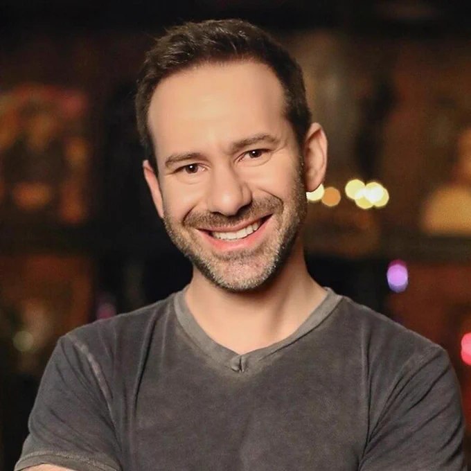 OnlyFans 所有者莱昂尼德・拉德文斯基因癌症去世 终年 43 岁OnlyFans 成人内容平台所有者莱昂尼德·拉德文斯基因癌症去世，该伦敦公司周一证实